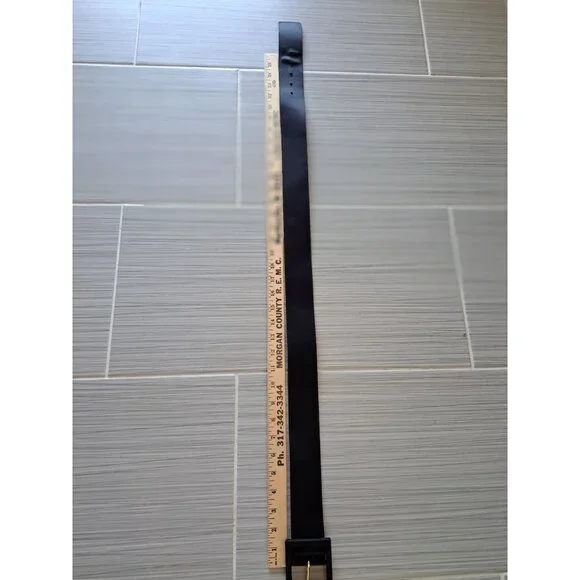 St. John Black Wide Belt With Gold Buckle Leather & Polyurethane Size 12 USA - Picture 6 of 9